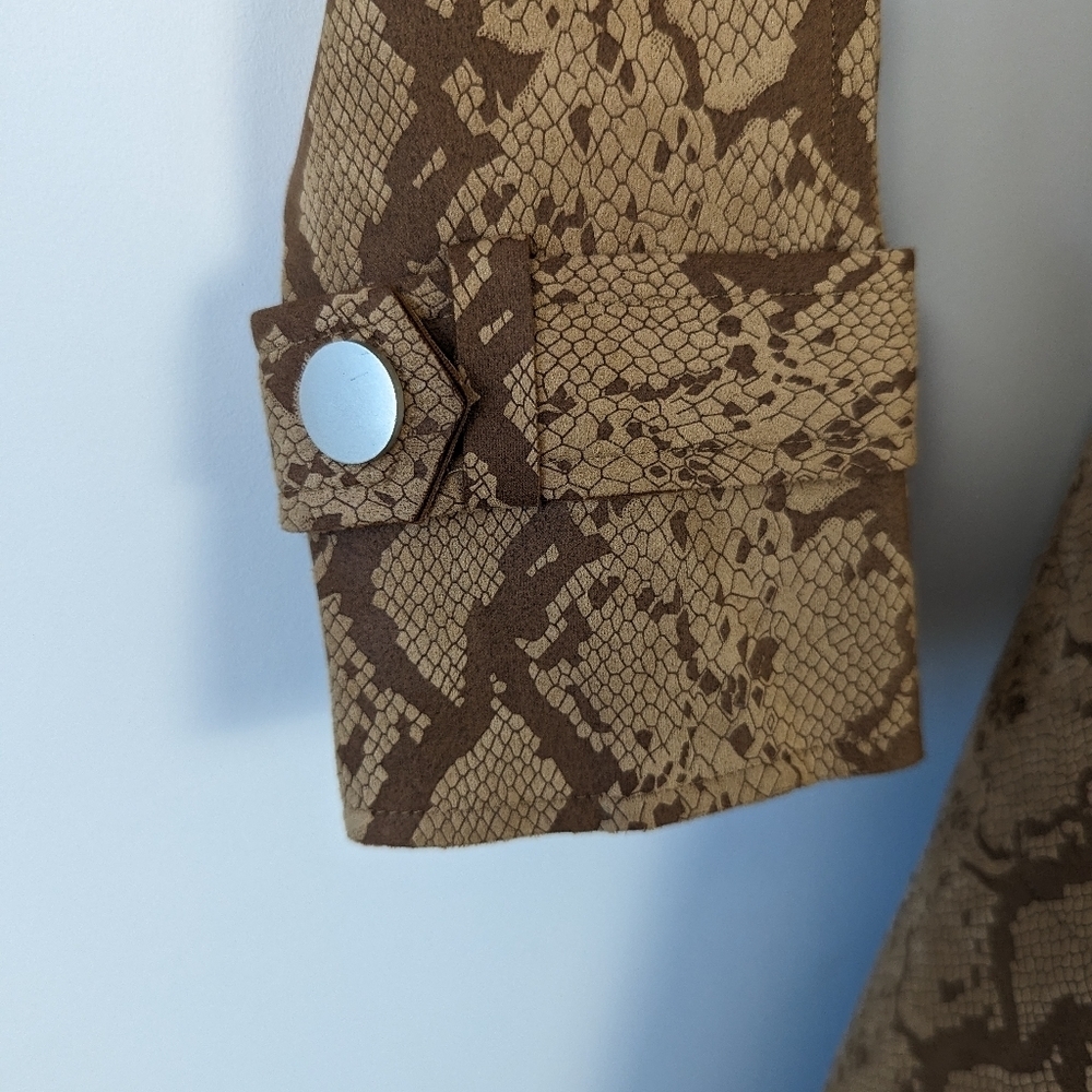LUCY PARIS Chloe Exotic Snake Print Trench Coat - Extra Small - Chic and Edgy - Picture 5 of 13